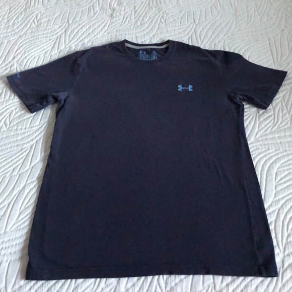 Under Armour Other - Under Armour T-Shirt